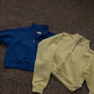 2 TNA crop long sleeve zip up By Ariztia